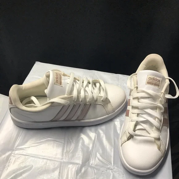 adidas Women's Sneakers in White and Pink - Picture 5 of 8